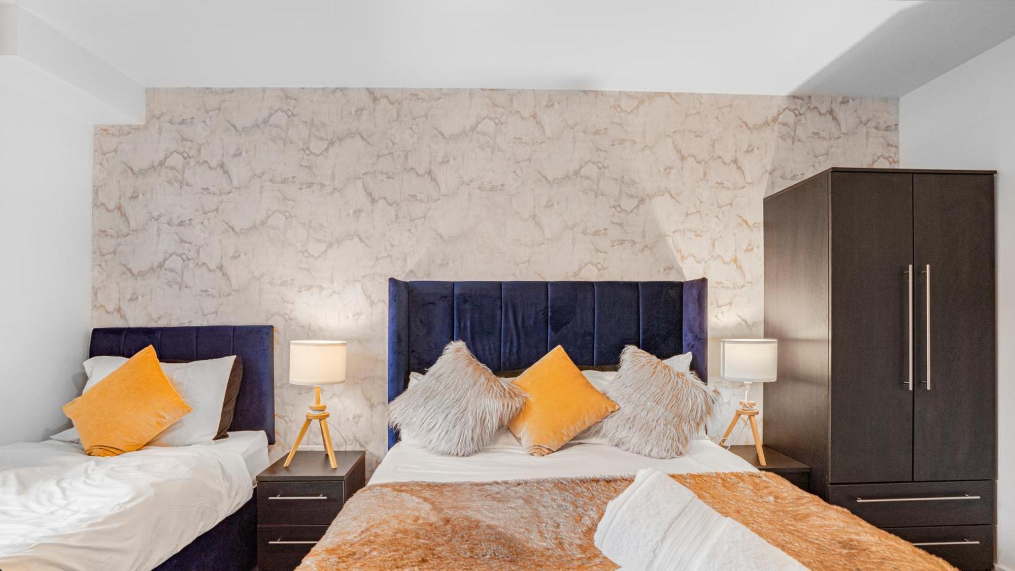 Oceanic Bliss With Free Park And Netflix Apartment Бирмингам Екстериор снимка